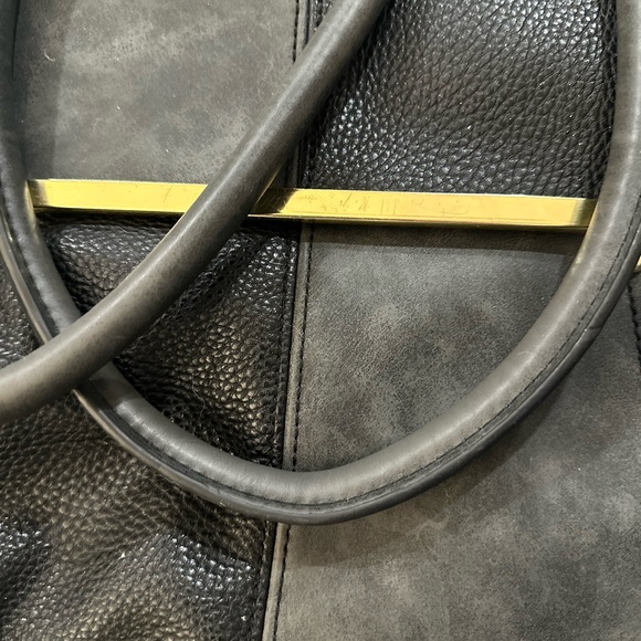 Steve Madden Large Crossbody Satchel-Grey & Black Leather Color blocking - Picture 4 of 8